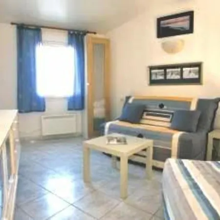Duplex A 40m De La Avec Garage, Grande Terrasse Et Animaux Acceptes - Fr-1-387-42