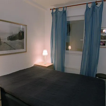Duplex A 40m De La Avec Garage, Grande Terrasse Et Animaux Acceptes - Fr-1-387-42 Apartment *