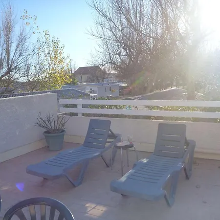 Duplex A 40m De La Avec Garage, Grande Terrasse Et Animaux Acceptes - Fr-1-387-42 Marseillan (Herault)